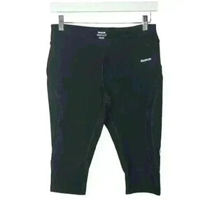 Reebok women's black capri length leggings size medium